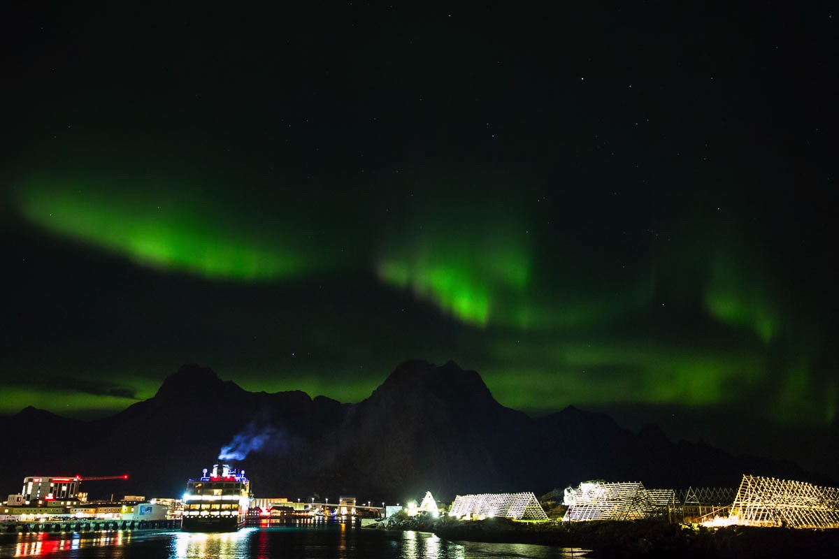 lofoten aurora hurtigruten